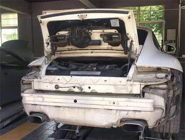 超越汽模型仿真汽车